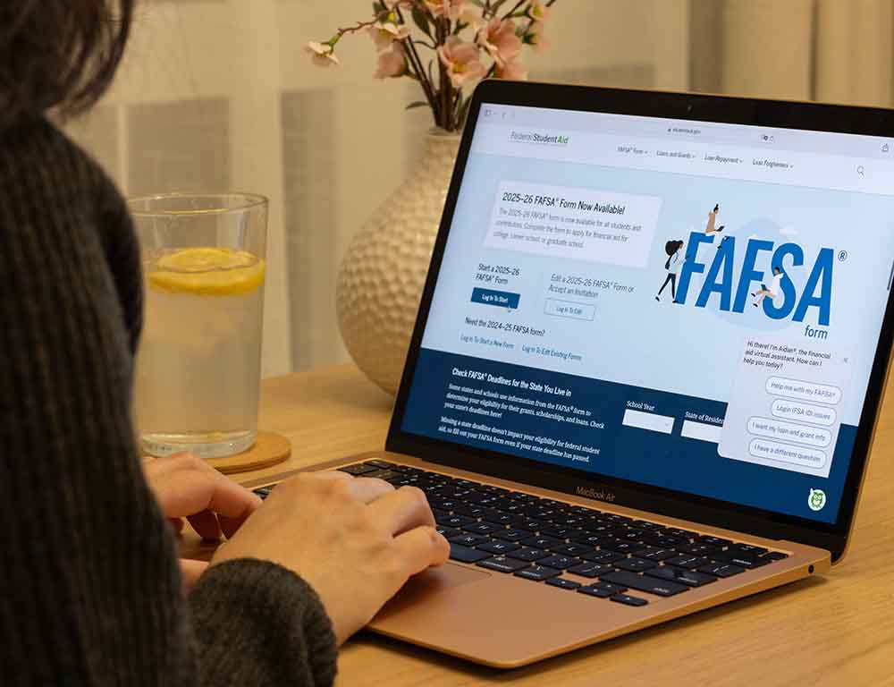 fafsa form on laptop